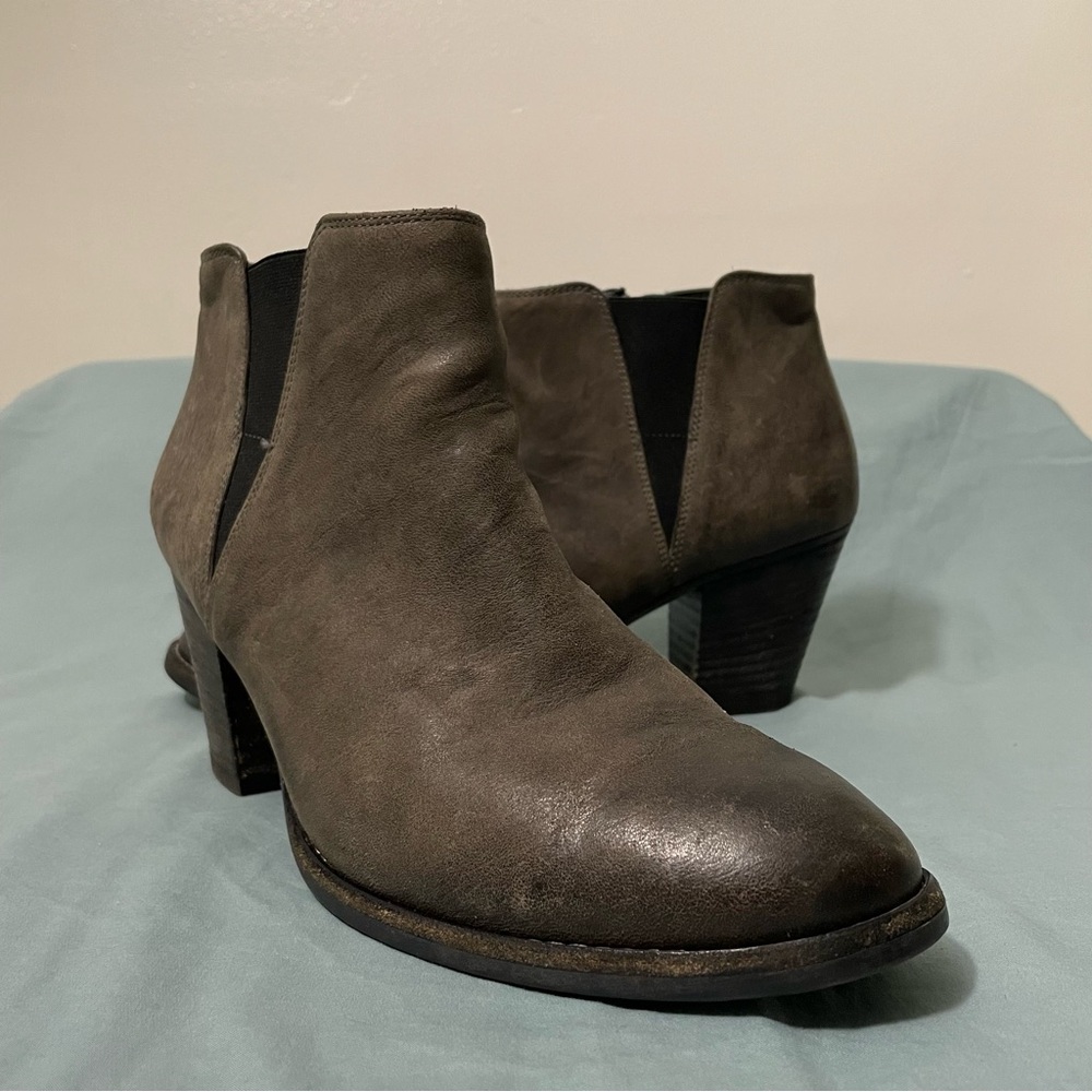 Paul Green Stacked Heel